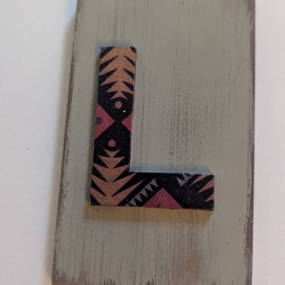 NWT Rustic Letter 'L' Wood Sign Farmhouse Zig Zag Michael's Fall Home Wall Decor - Picture 3 of 7